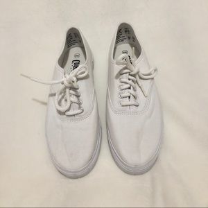 Coasters women’s white sneakers size 8